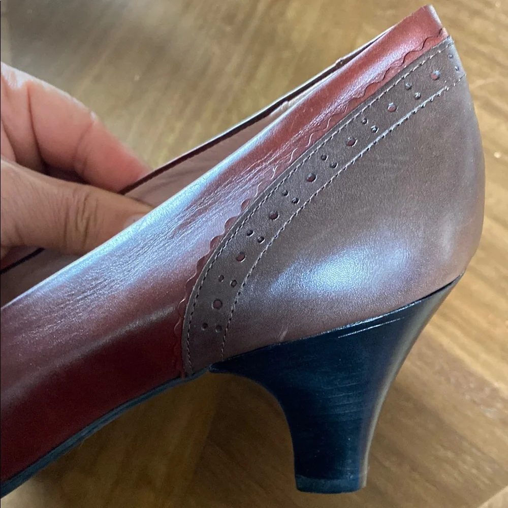 BeautiFeel Brown Heels with contrasting toe cap Detail. Sample. NWOB